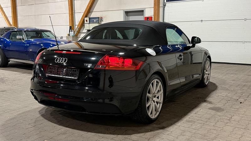 Gebraucht Audi TT Roadster Comfort 160 PS (117 kW) 2010 Schwarz Cabrio