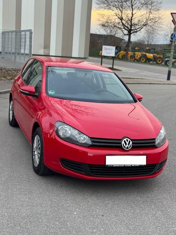 Gebraucht VW Golf VI 80 PS (58 kW) 2011 Rot Kleinwagen