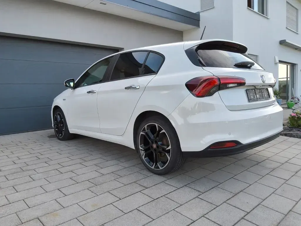 Gebraucht Fiat Tipo Lounge 95 PS (69 kW) 2020 Weiß Limousine