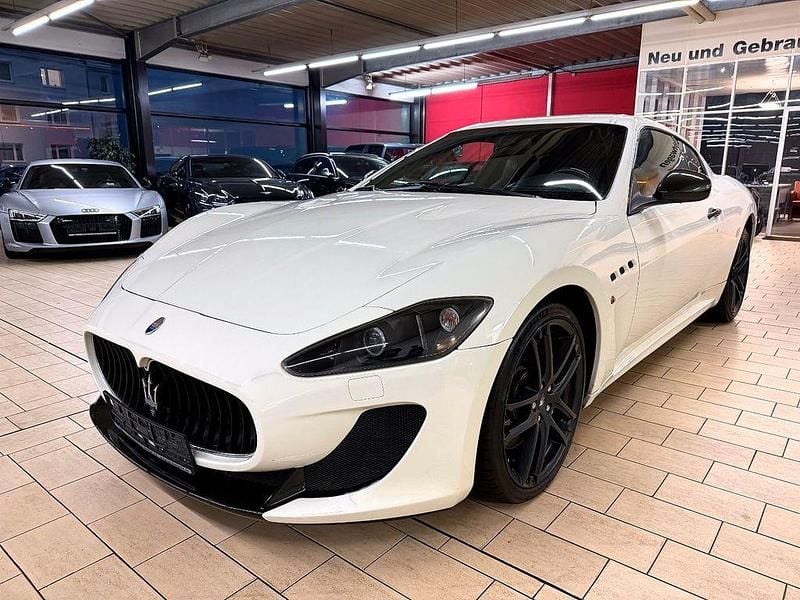 Gebraucht Maserati Granturismo 450 PS (330 kW) 2012 Weiß Coupé