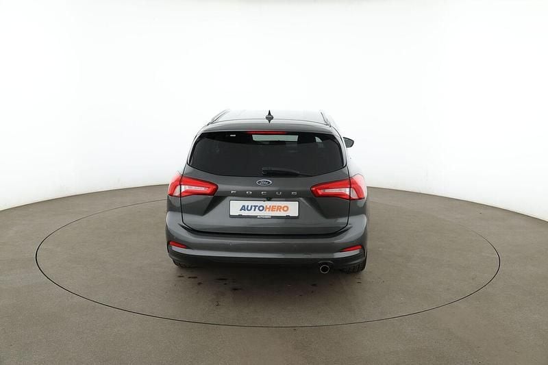 Gebraucht Ford Focus Titanium 2020 Grau Kombi