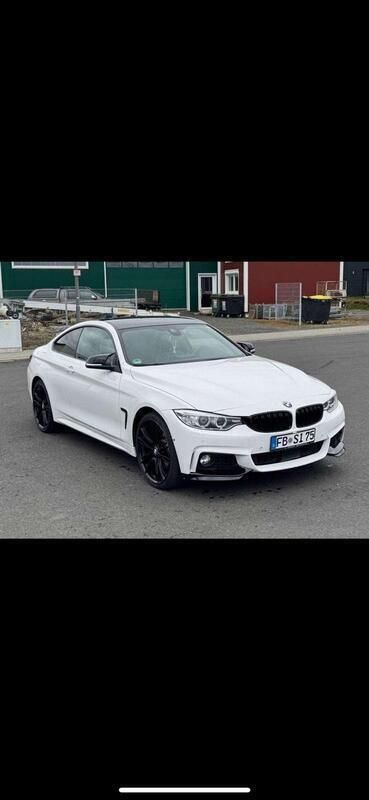 Weiß Gebraucht 2014 BMW 430 M Sport Coupé | 19.500 € (Etwas zu teuer) - Bild 1/4