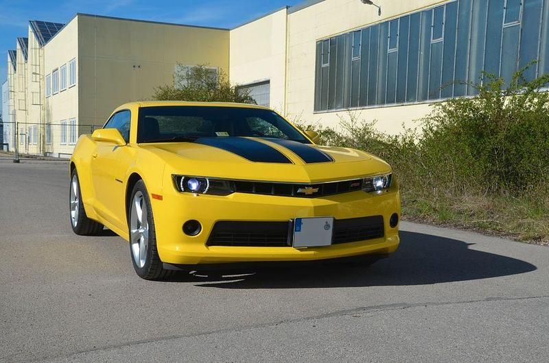 Usado Chevrolet Camaro 328 HP (241 kW) 2014 Amarelo Coupé