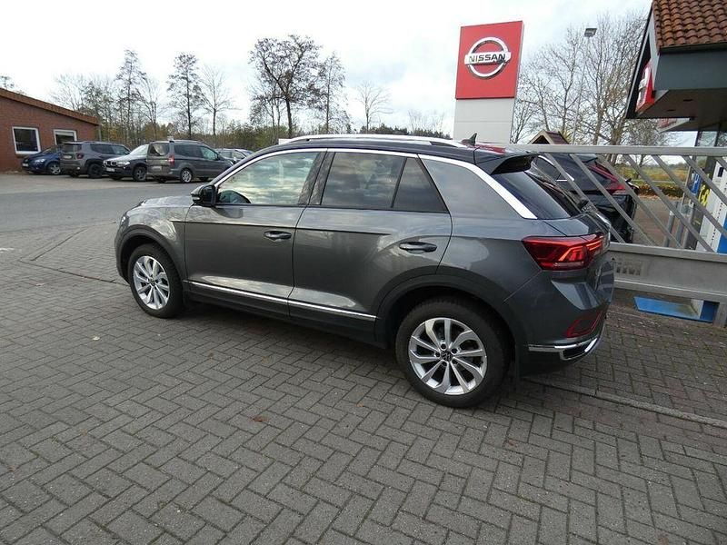 Gebraucht VW T-Roc Style 150 PS (110 kW) 2023 Indiumgrau SUV