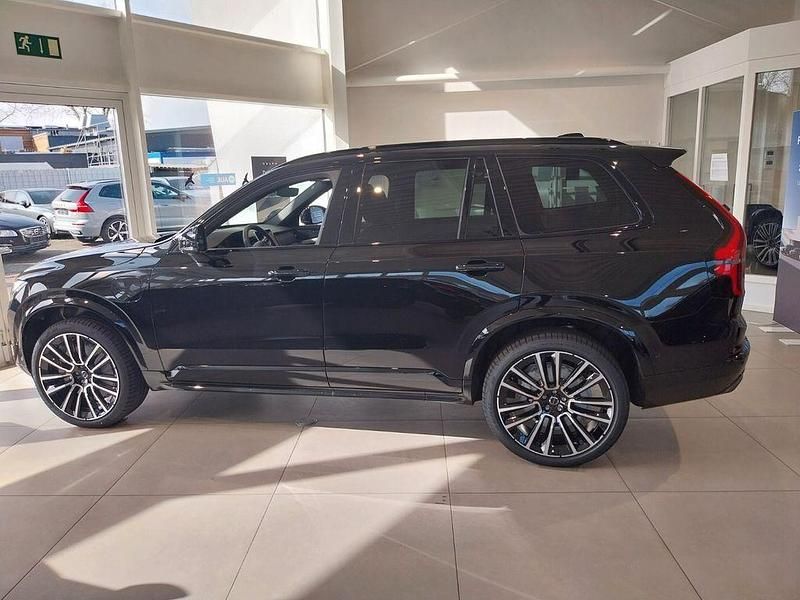 Neu Volvo XC90 Plus 455 PS (334 kW) 2026 Onyx black / metallic SUV