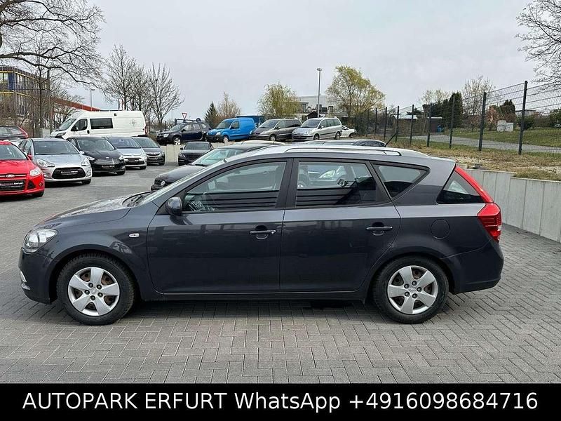 Gebraucht Kia Ceed 109 PS (80 kW) 2010 Grau Kleinwagen