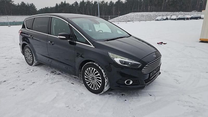 Gebraucht Ford S-MAX Titanium 190 PS (139 kW) 2019 Schwarz Van / Kleinbus