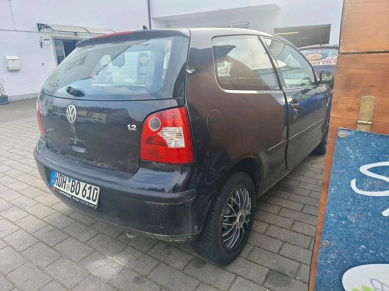 Gebraucht VW Polo 54 PS (39 kW) 2003 Schwarz Kleinwagen