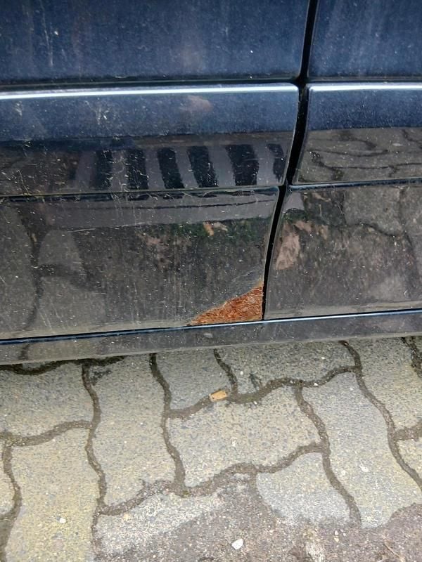 Second-hand Mercedes E240 177 CP (130 kW) 2003 Negru Berlinǎ