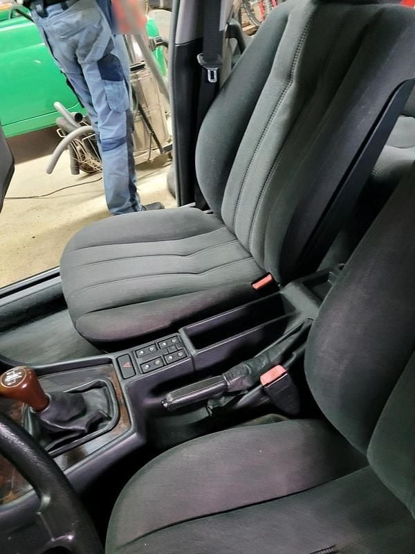 Gebraucht BMW 730 188 PS (138 kW) 1990 Weiß Limousine