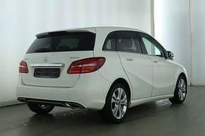Gebraucht Mercedes B220 184 PS (135 kW) 2018 Weiß Van / Kleinbus