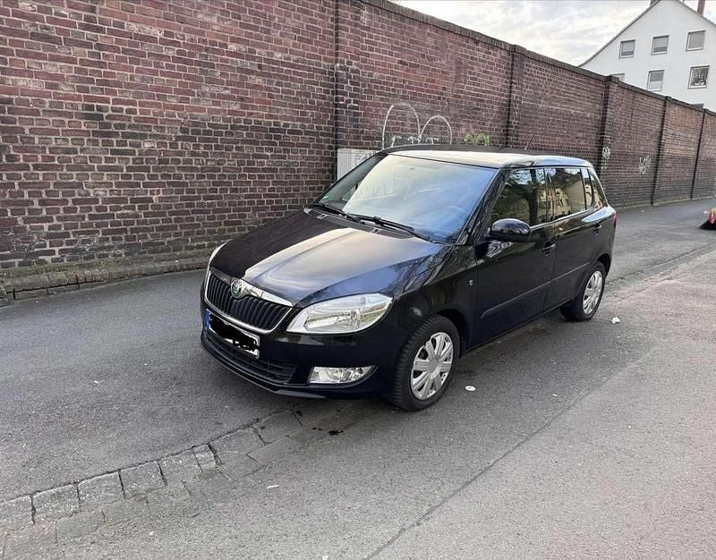 Gebraucht Skoda Fabia 60 PS (44 kW) 2010 Schwarz Kleinwagen