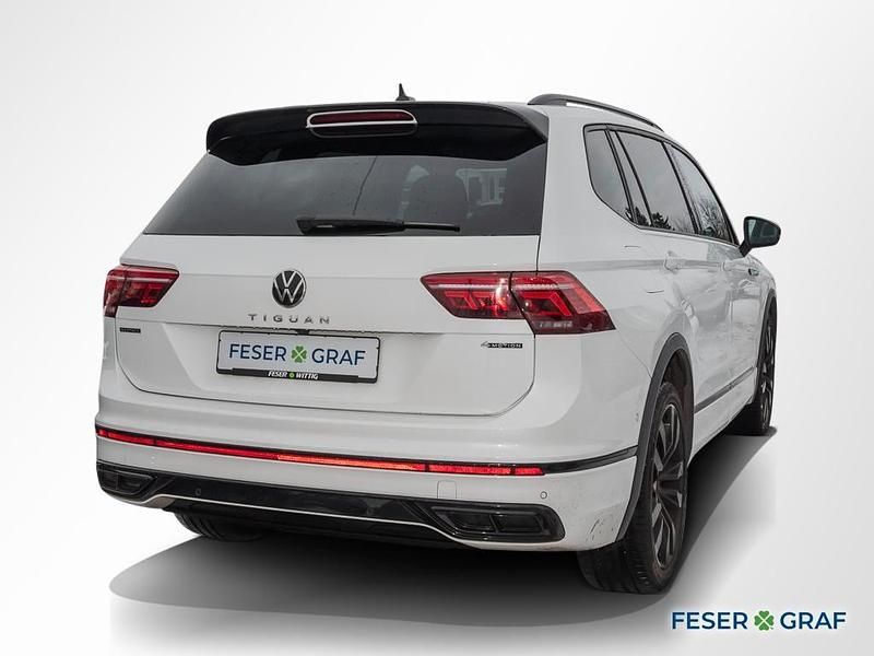 Gebraucht VW Tiguan Allspace R-line 193 PS (141 kW) 2025 Oryxweiß perlmutteffekt SUV