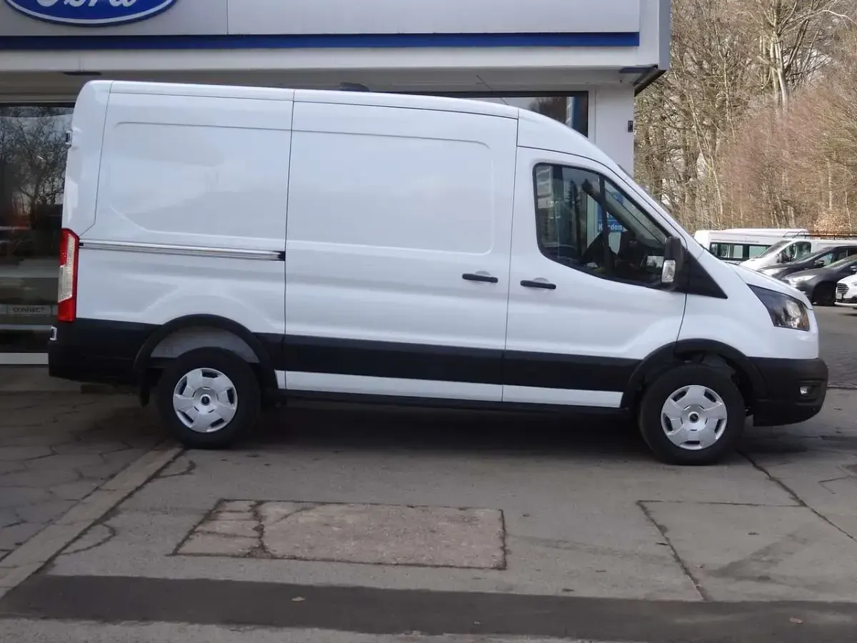 Nowe Ford Transit Trend 165 KM (121 kW) 2025 Biały Minivan