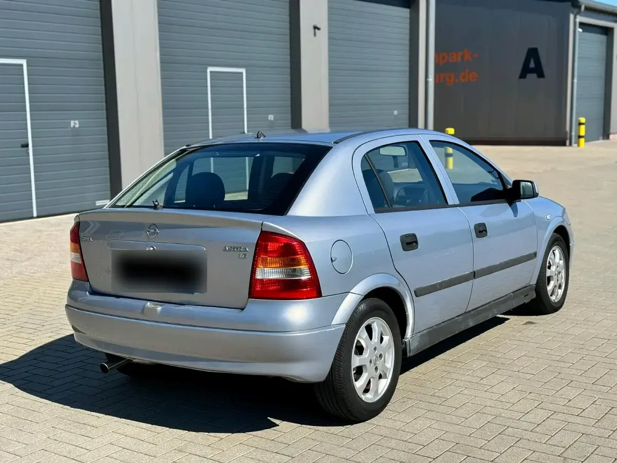 Gebraucht Opel Astra 84 PS (61 kW) 2001 Grau Kleinwagen