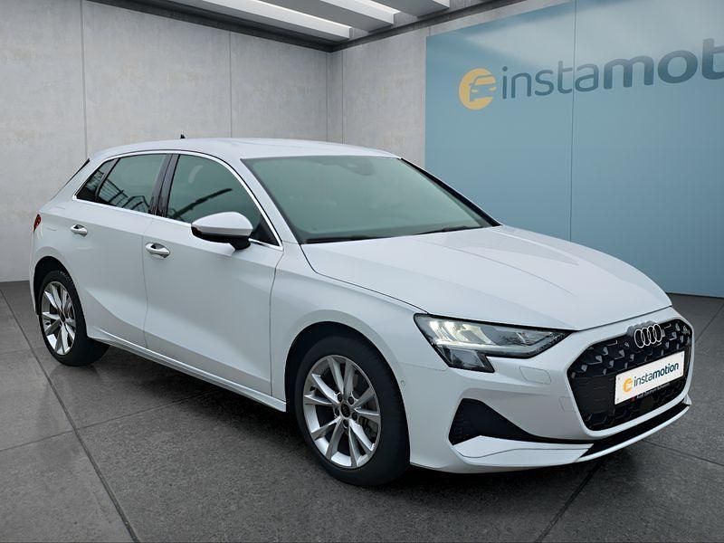 Używany Audi A3 150 KM (110 kW) 2025 Biały Sedan/Limuzyna