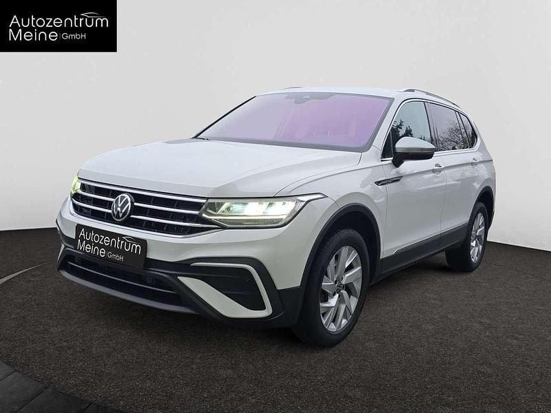 Pure white Gebraucht 2022 VW Tiguan Allspace IQ Drive SUV | 22.990 € (Fairer Preis) - Bild 1/4