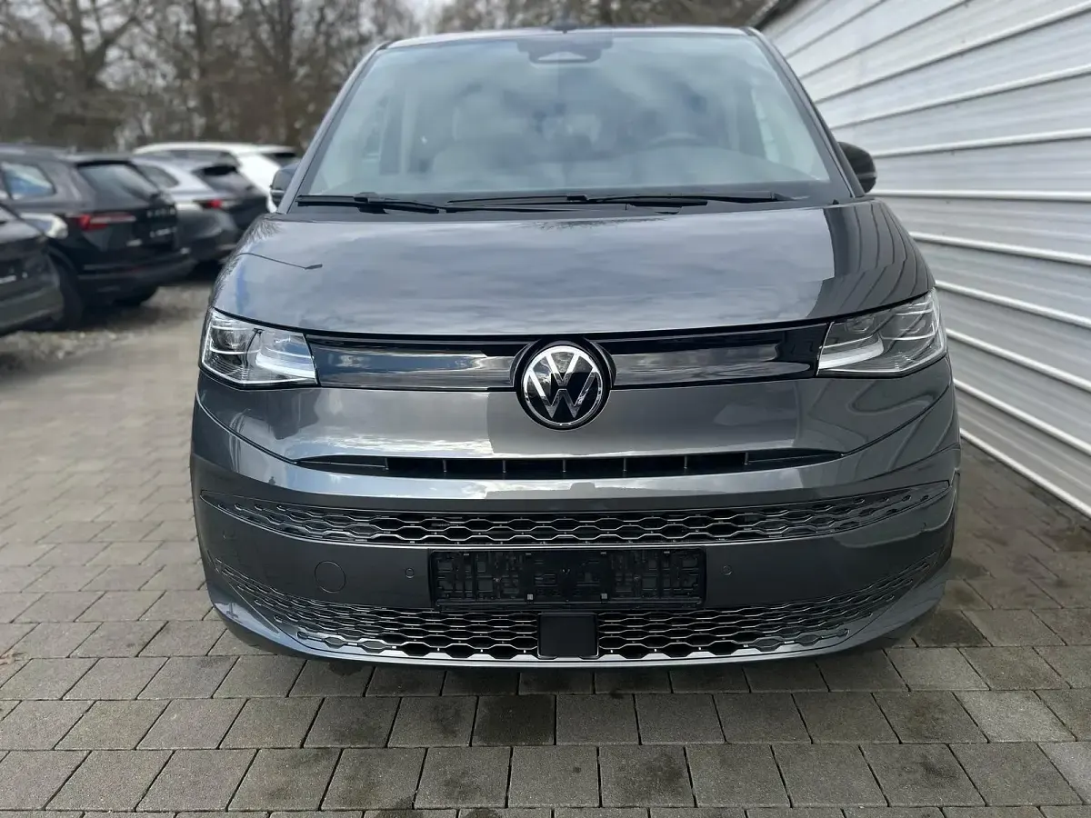 Neu VW Multivan 150 PS (110 kW) 2026 Indiumgrau metallic Van / Kleinbus