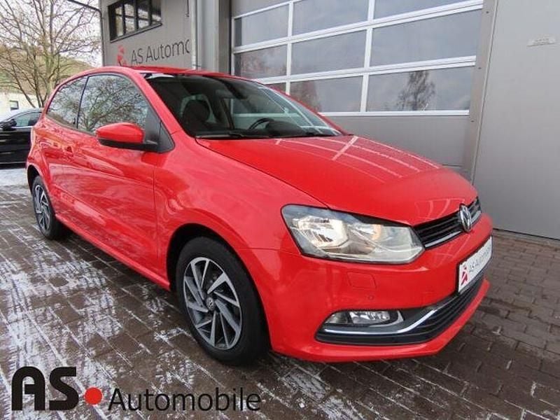 Gebraucht VW Polo Sound 60 PS (44 kW) 2017 Flashrot Kleinwagen