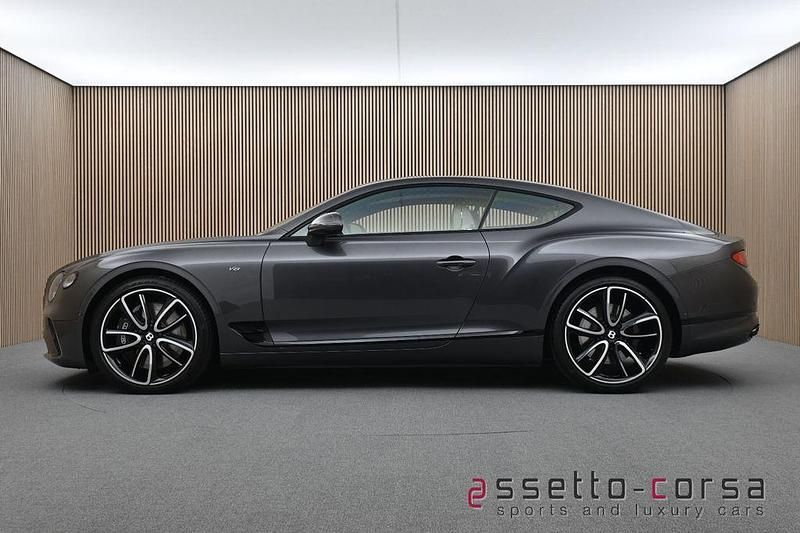 Grau Gebraucht 2023 Bentley Continental GT Mulliner | 199.900 € - Bild 1/4