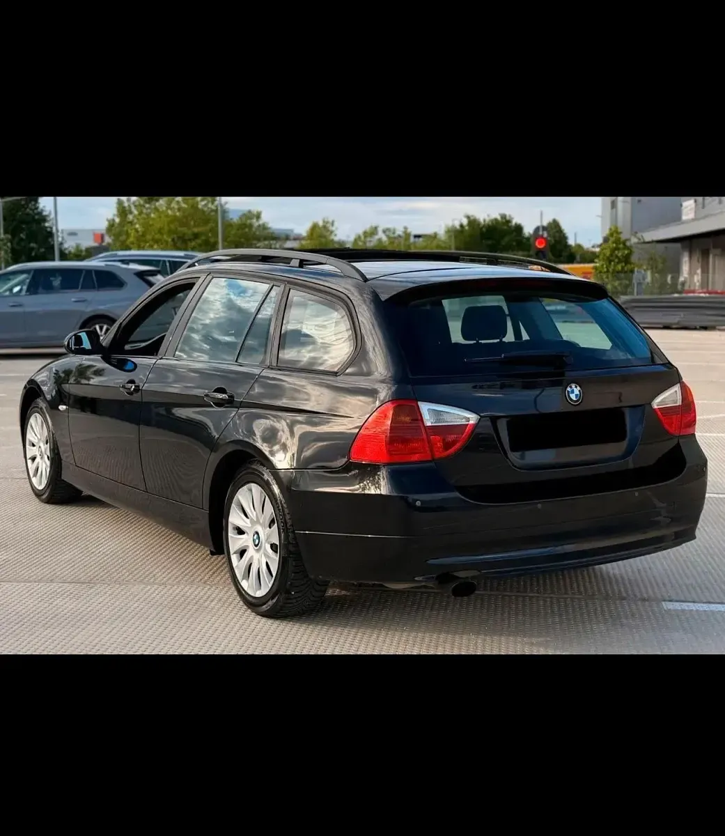 Gebraucht BMW 318 129 PS (94 kW) 2006 Schwarz Kombi