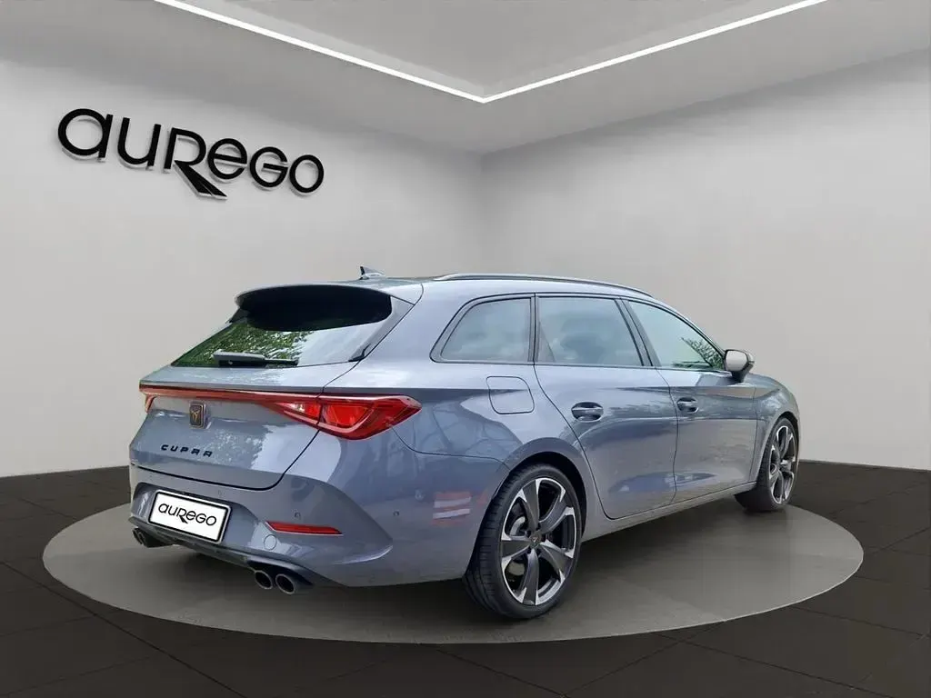 Gebraucht Cupra Leon VZ 310 PS (228 kW) 2024 Grau Kombi