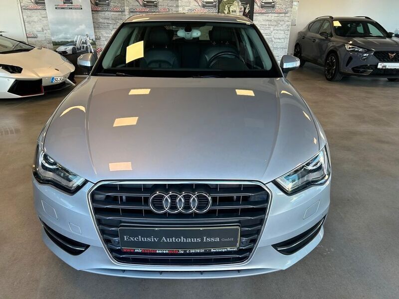 Silber Gebraucht 2013 Audi A3 Sportback Ambiente Limousine | 10.990 € (Fairer Preis) - Bild 1/4