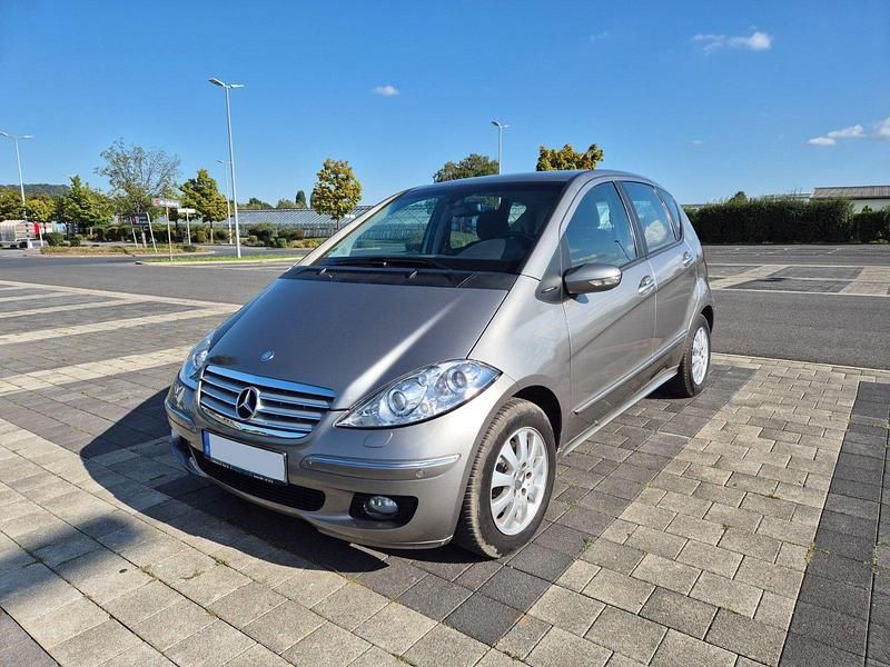 Grau Gebraucht 2006 Mercedes A150 Elegance Kleinwagen | 3.500 € (Guter Preis) - Bild 1/4