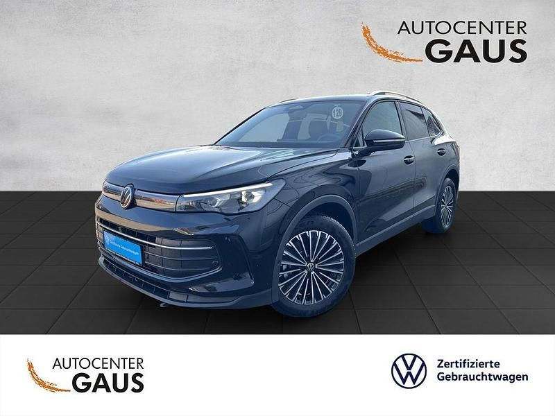 Gebraucht VW Tiguan Goal 150 PS (110 kW) 2025 Schwarz SUV