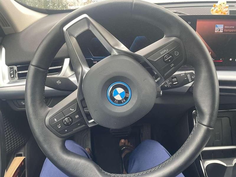 Gebraucht BMW iX1 150 kW (204 PS) 2024 Weiß SUV