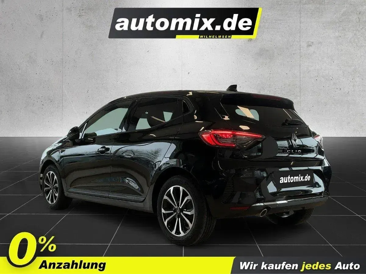 Neu Renault Clio V Techno 91 PS (66 kW) 2025 Magic grau Limousine