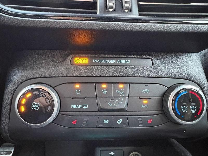 Gebraucht Ford Focus ST-Line 125 PS (91 kW) 2019 Blau Kombi