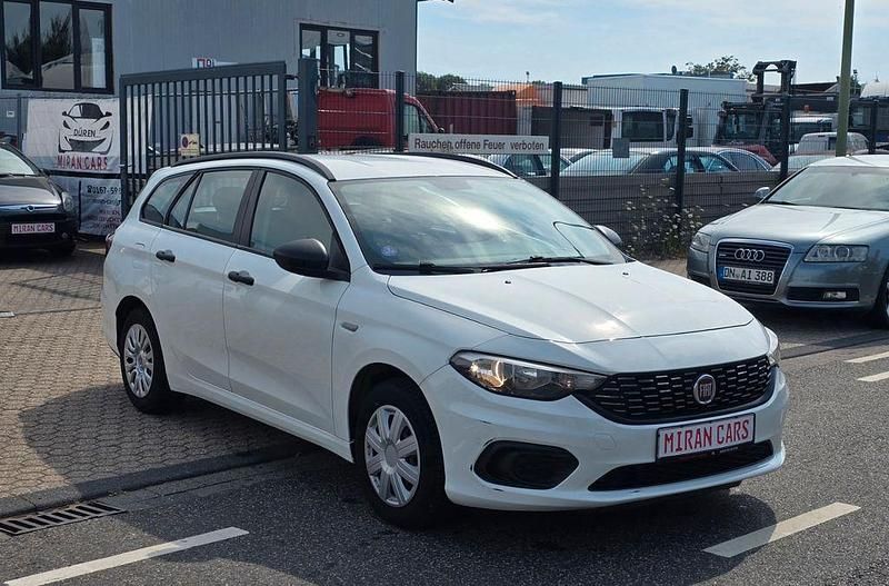 Weiß Gebraucht 2018 Fiat Tipo Pop Limousine | 4.999 € (Superpreis) - Bild 1/4