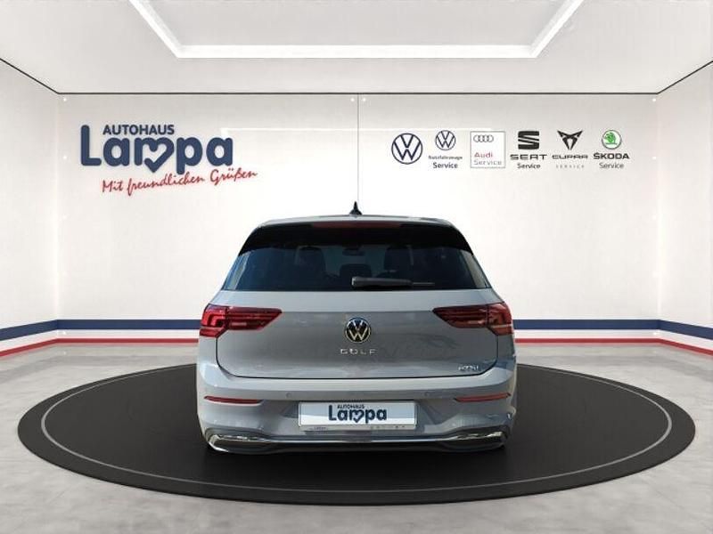 Gebraucht VW Golf VIII Edition 150 PS (110 kW) 2024 Mondsteingrau Limousine