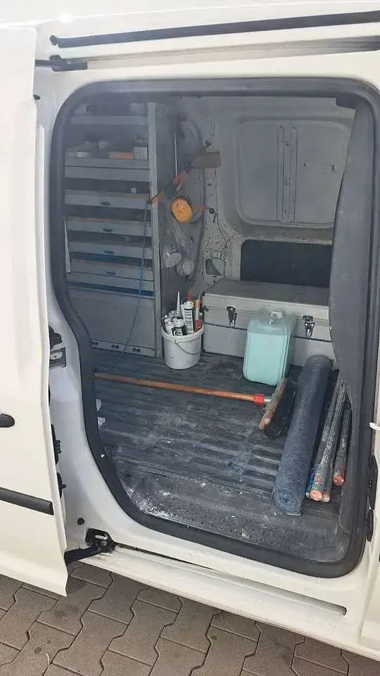Używany VW Caddy Maxi 102 KM (75 kW) 2012 Biały Minivan