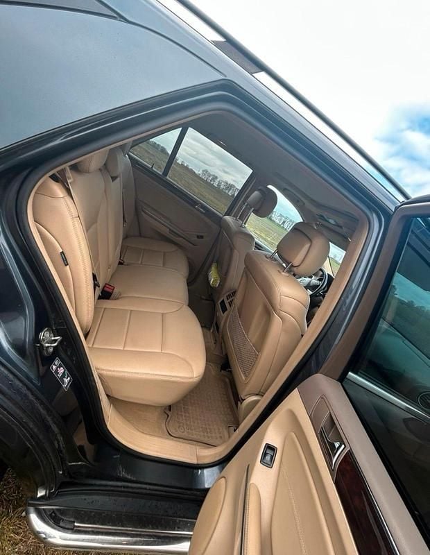 Gebraucht Mercedes ML350 272 PS (200 kW) 2010 Grau SUV