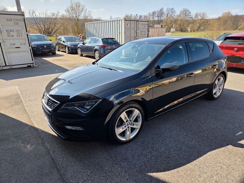 Schwarz Gebraucht 2019 Seat Leon FR Limousine | 17.100 € (Fairer Preis) - Bild 1/4