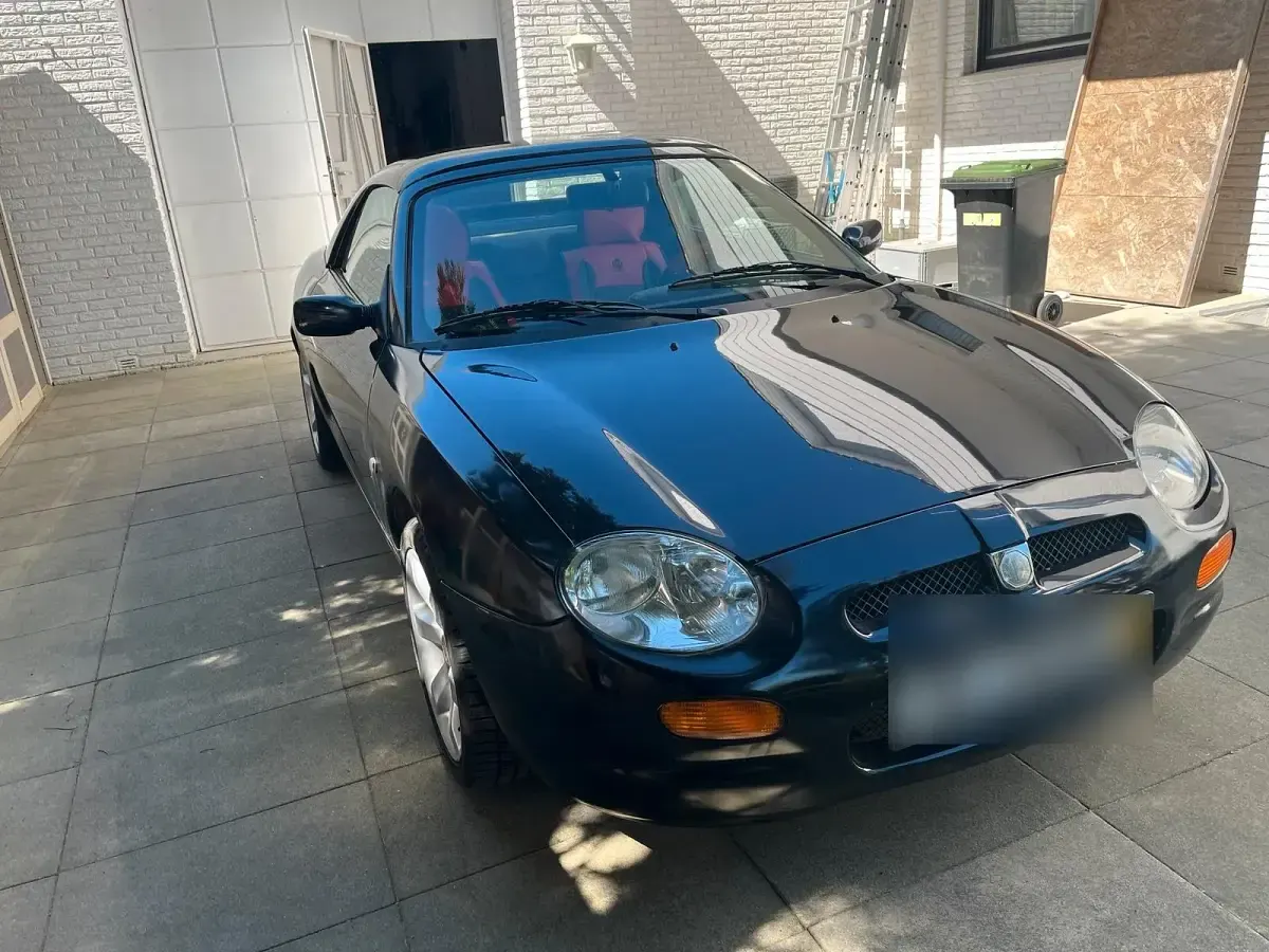Gebraucht MG F 120 PS (88 kW) 2001 Schwarz Cabrio