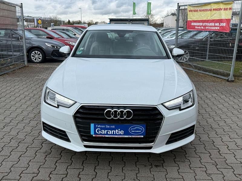 Gebraucht Audi A4 Ambiente 150 PS (110 kW) 2018 Gletscherweiss Limousine