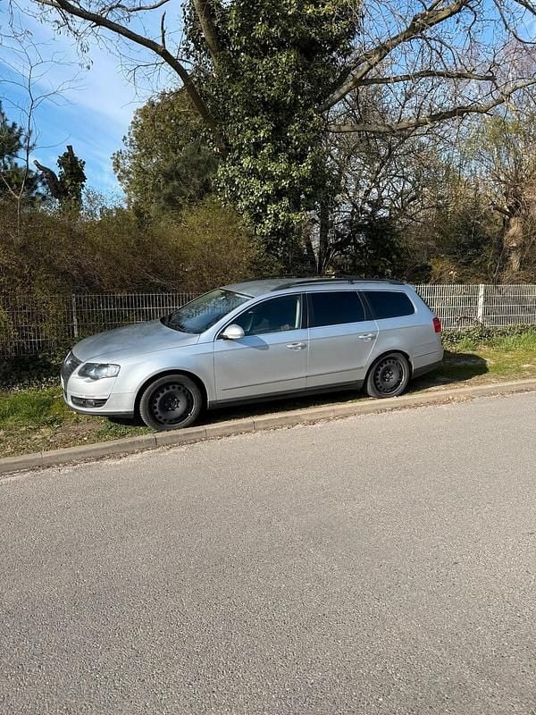 Gebraucht VW Passat 140 PS (102 kW) 2005 Silber Kombi
