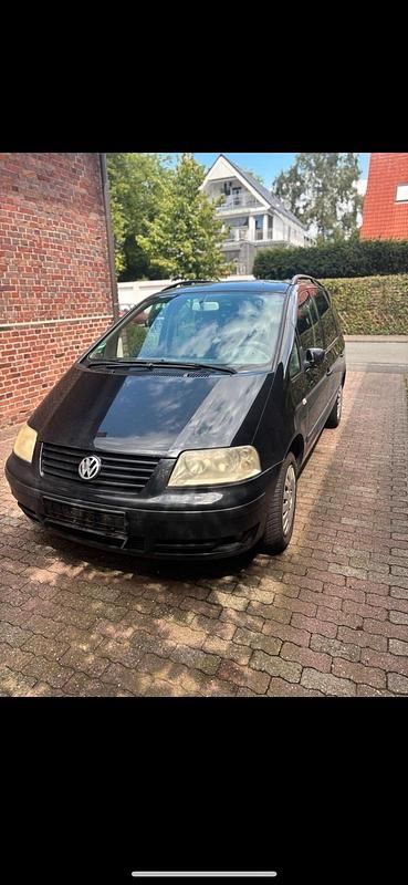 Schwarz Gebraucht 2002 VW Sharan Van / Kleinbus | 1.200 € (Superpreis) - Bild 1/4