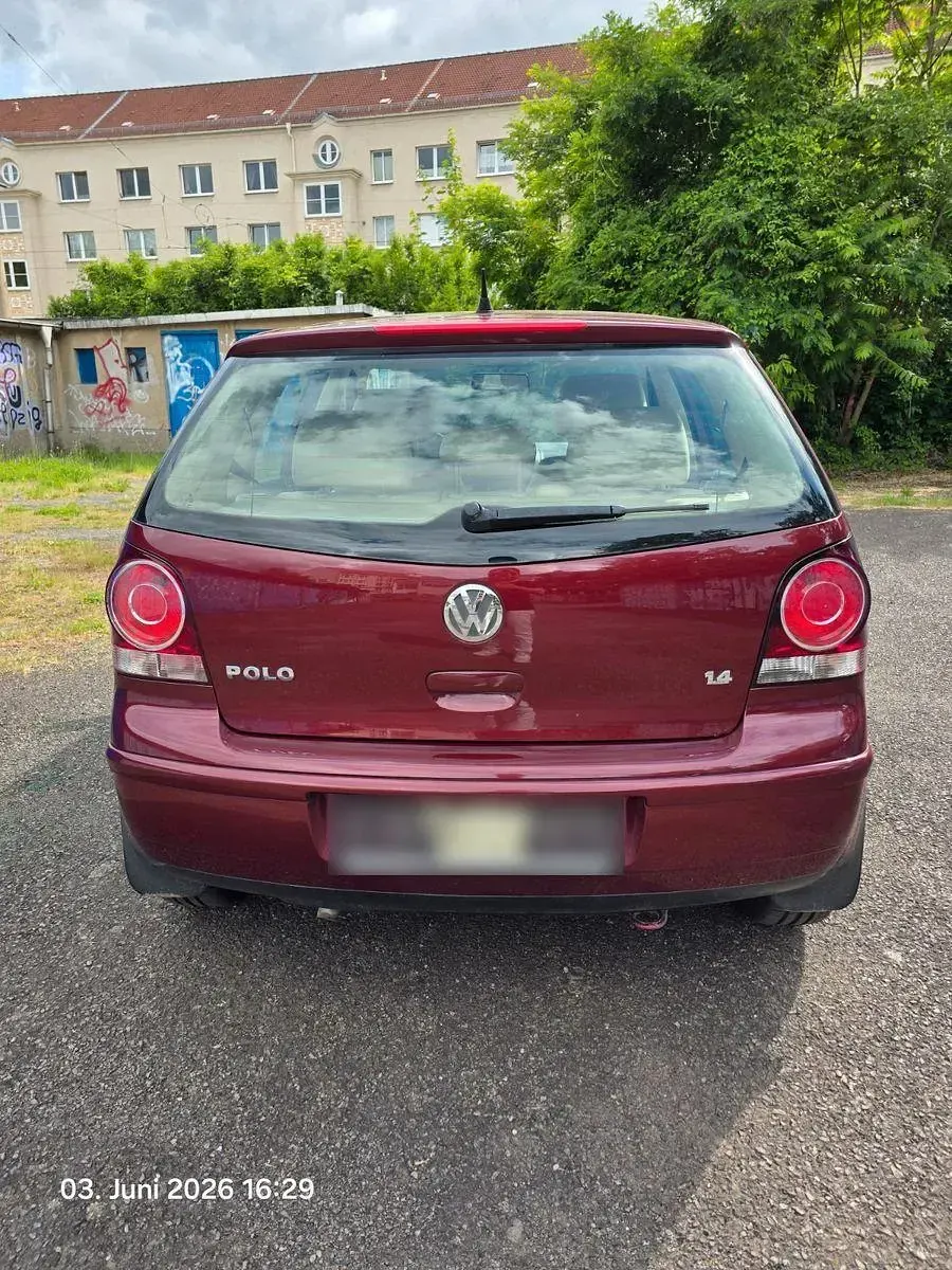 Gebraucht VW Polo Comfortline 80 PS (58 kW) 2009 Rot Kleinwagen