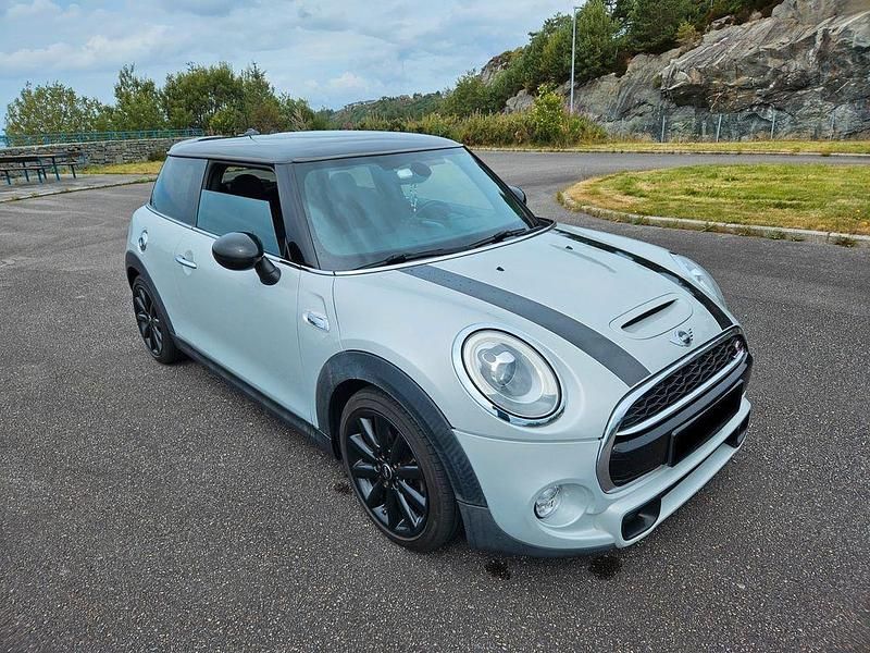 Weiß Gebraucht 2014 Mini Cooper S Kleinwagen | 10.500 € (Teuer) - Bild 1/4