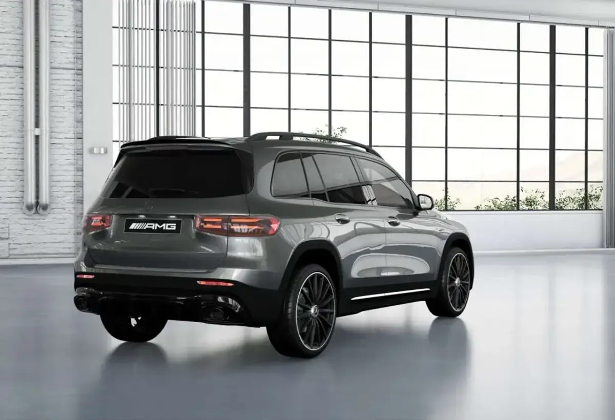 Gebraucht Mercedes GLB35 Premium Plus 306 PS (225 kW) 2025 Metalliclack mountaingrau SUV