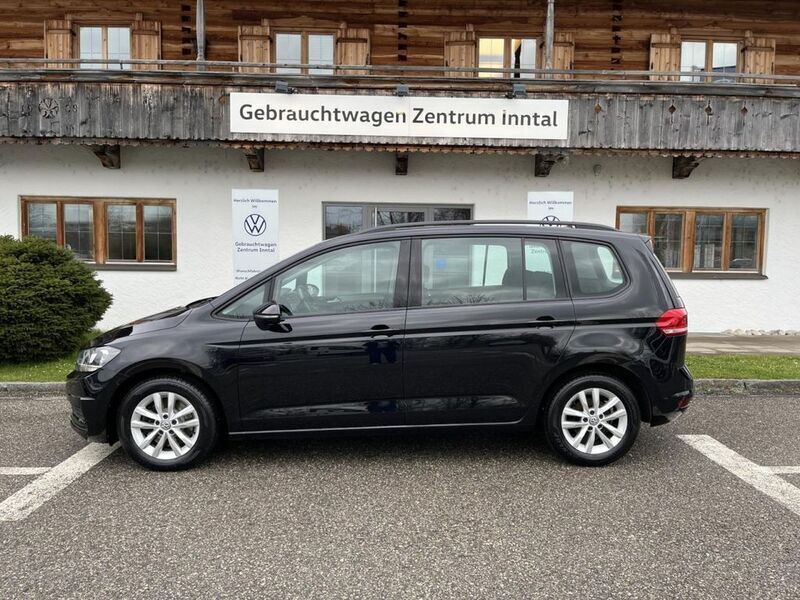 Gebraucht VW Touran Comfortline 116 PS (85 kW) 2016 Schwarz Van / Kleinbus