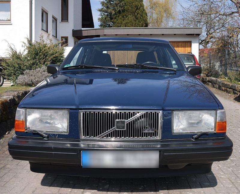 Gebraucht Volvo 745 112 PS (82 kW) 1991 Blau Kombi