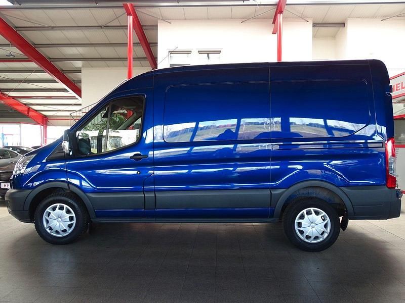 Gebraucht Ford Transit Trend 131 PS (96 kW) 2017 Blau Van / Kleinbus