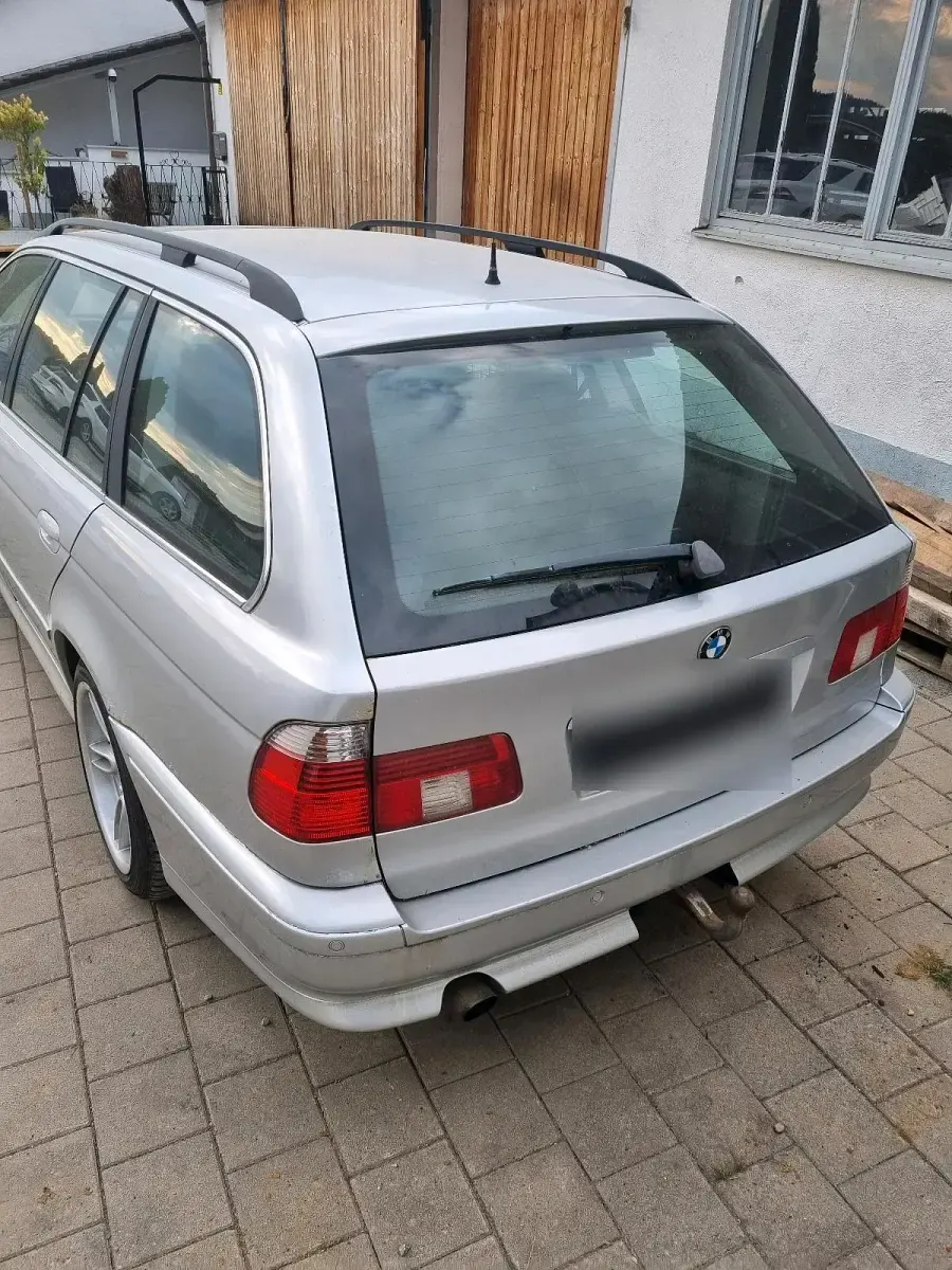 Gebraucht BMW 525 192 PS (141 kW) 2001 Silber Kombi