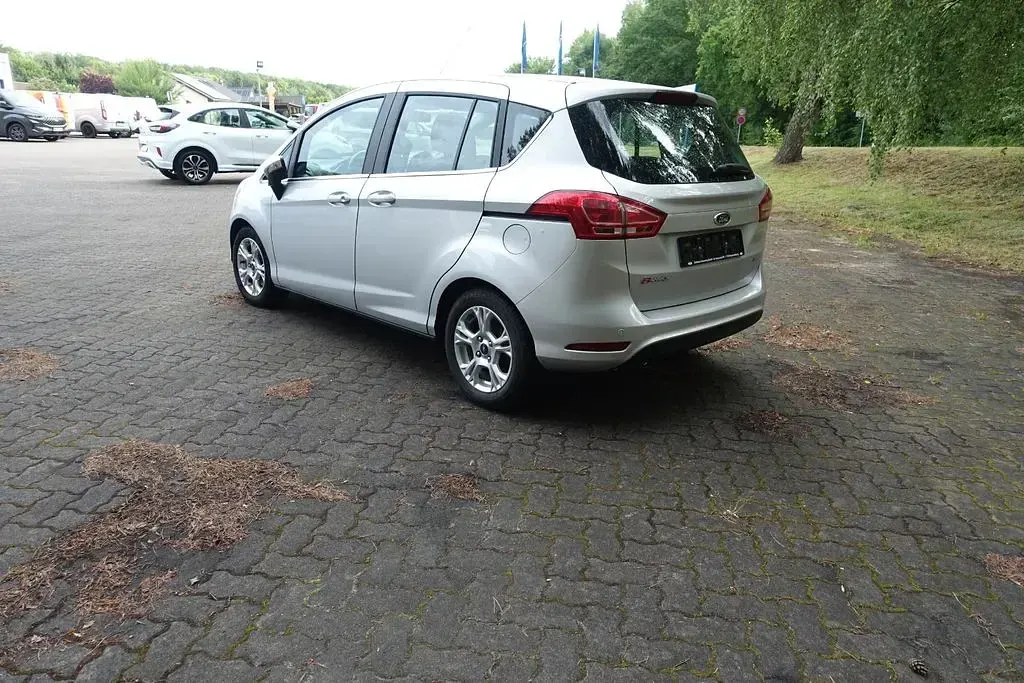 Gebraucht Ford B-MAX Titanium 101 PS (74 kW) 2017 Silber Van / Kleinbus