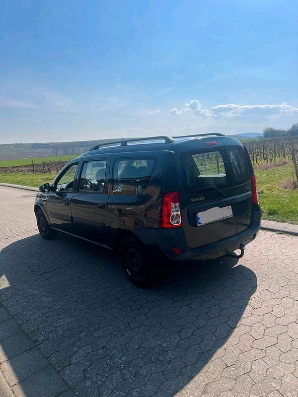 Gebraucht Dacia Logan 90 PS (66 kW) 2009 Schwarz Kombi